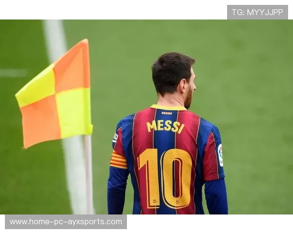 巴萨梅西任意球弧线入网，诺坎普爆发欢呼