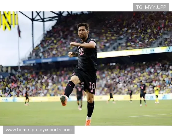 梅西左脚弧线助攻，美职联惊叹