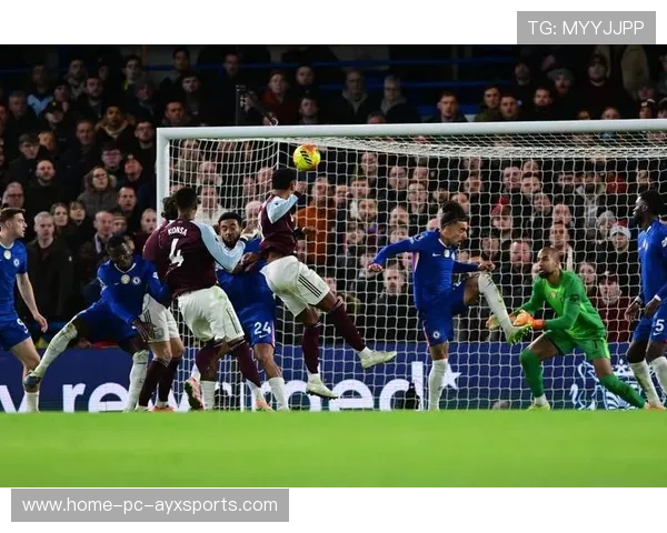 维拉沃特金斯造点破门：那一刻，球场为他而炸裂