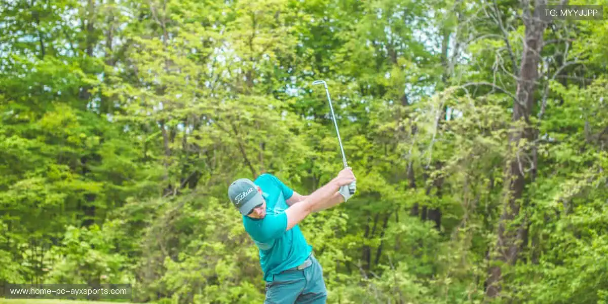 赛场之外，我们与你同在 —— 实时解说，深度分析！🎙️📊